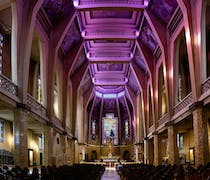 Explore Église Saint-Jean-Bosco